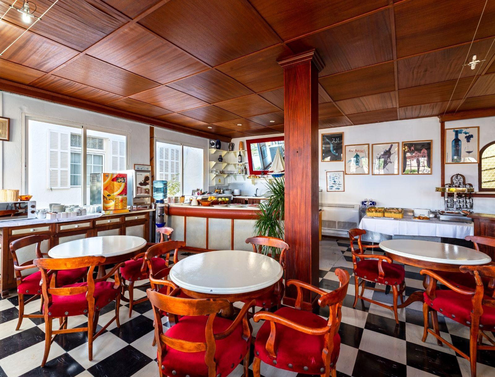 Hostal Residencia San Francisco Puerto Colom Dış mekan fotoğraf
