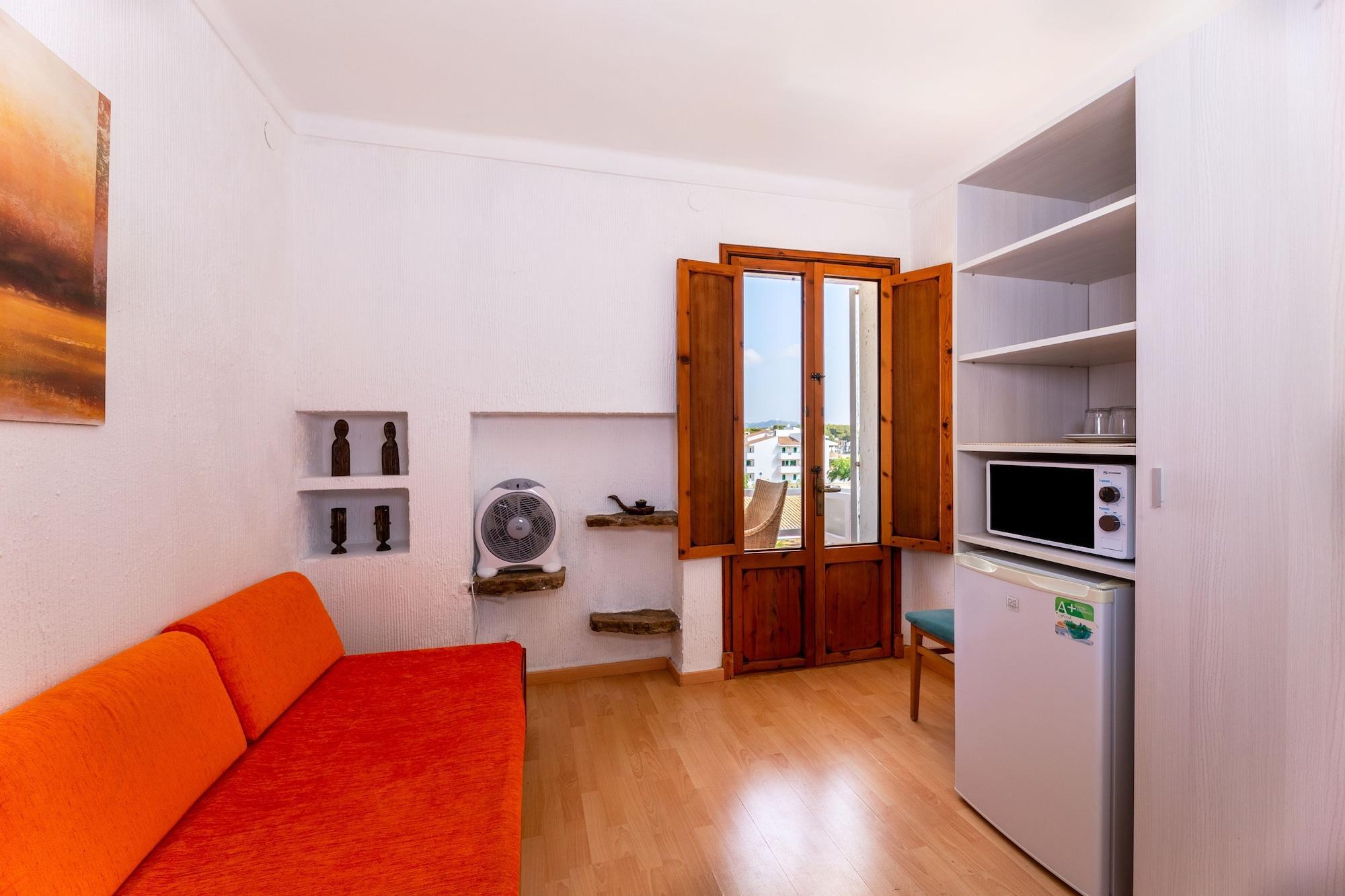 Hostal Residencia San Francisco Puerto Colom Dış mekan fotoğraf